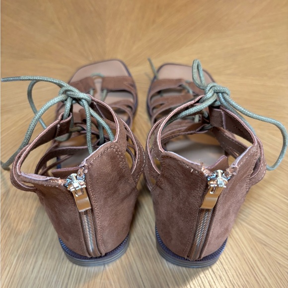 NWOT Madden Girl Women’s Caicos Sandals - Picture 3 of 7